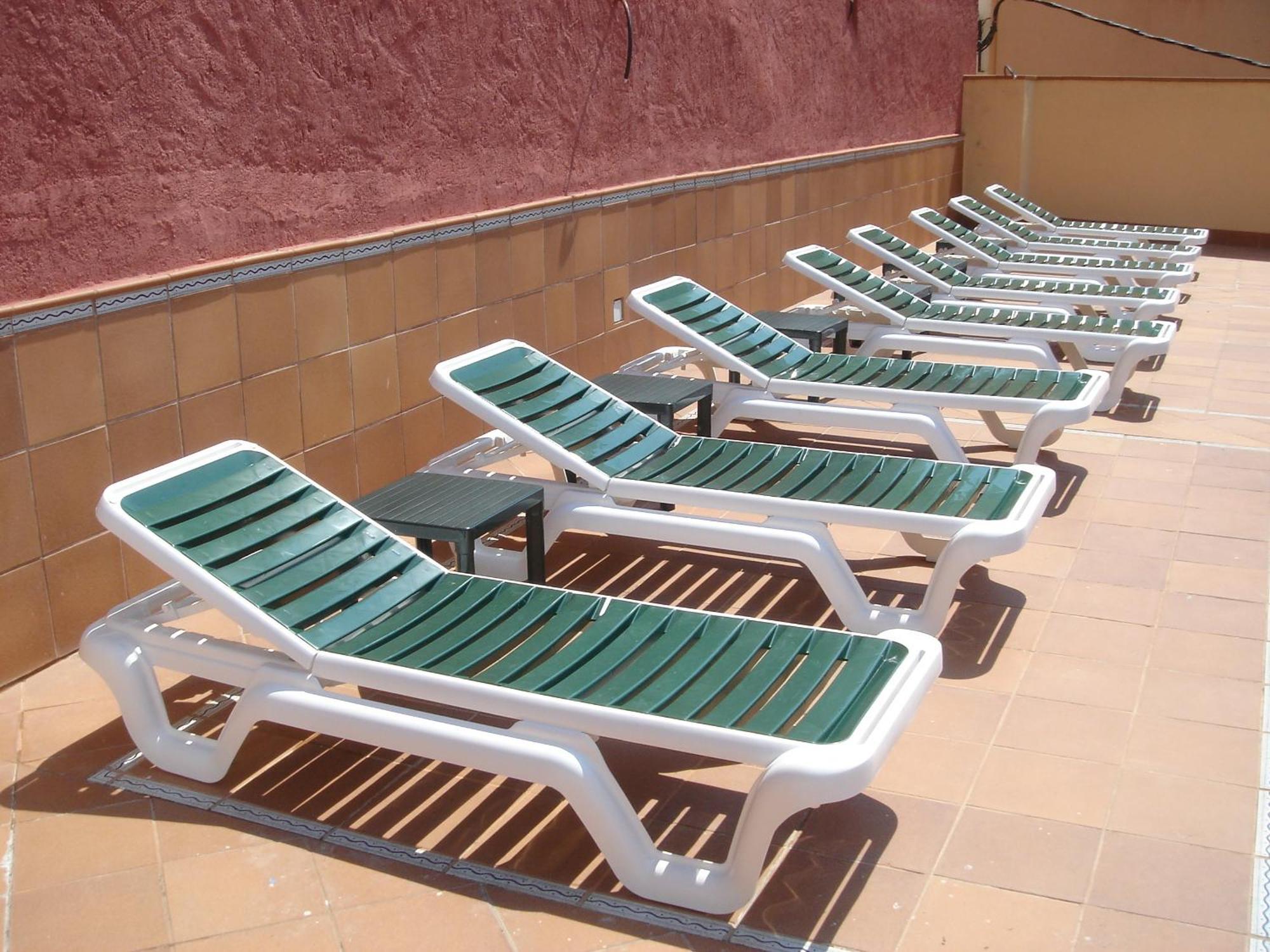 Hostal Rom Familiar Roses Zewnętrze zdjęcie