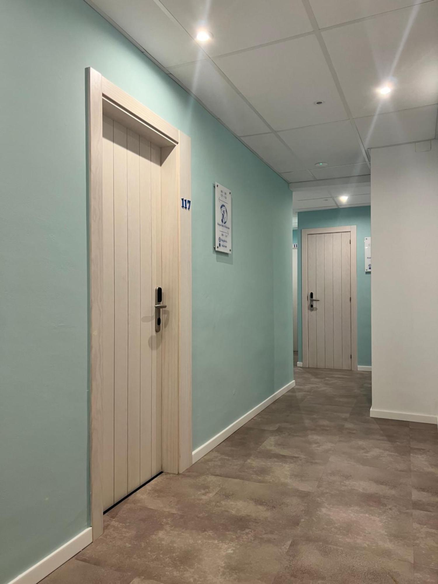 Hostal Rom Familiar Roses Zewnętrze zdjęcie