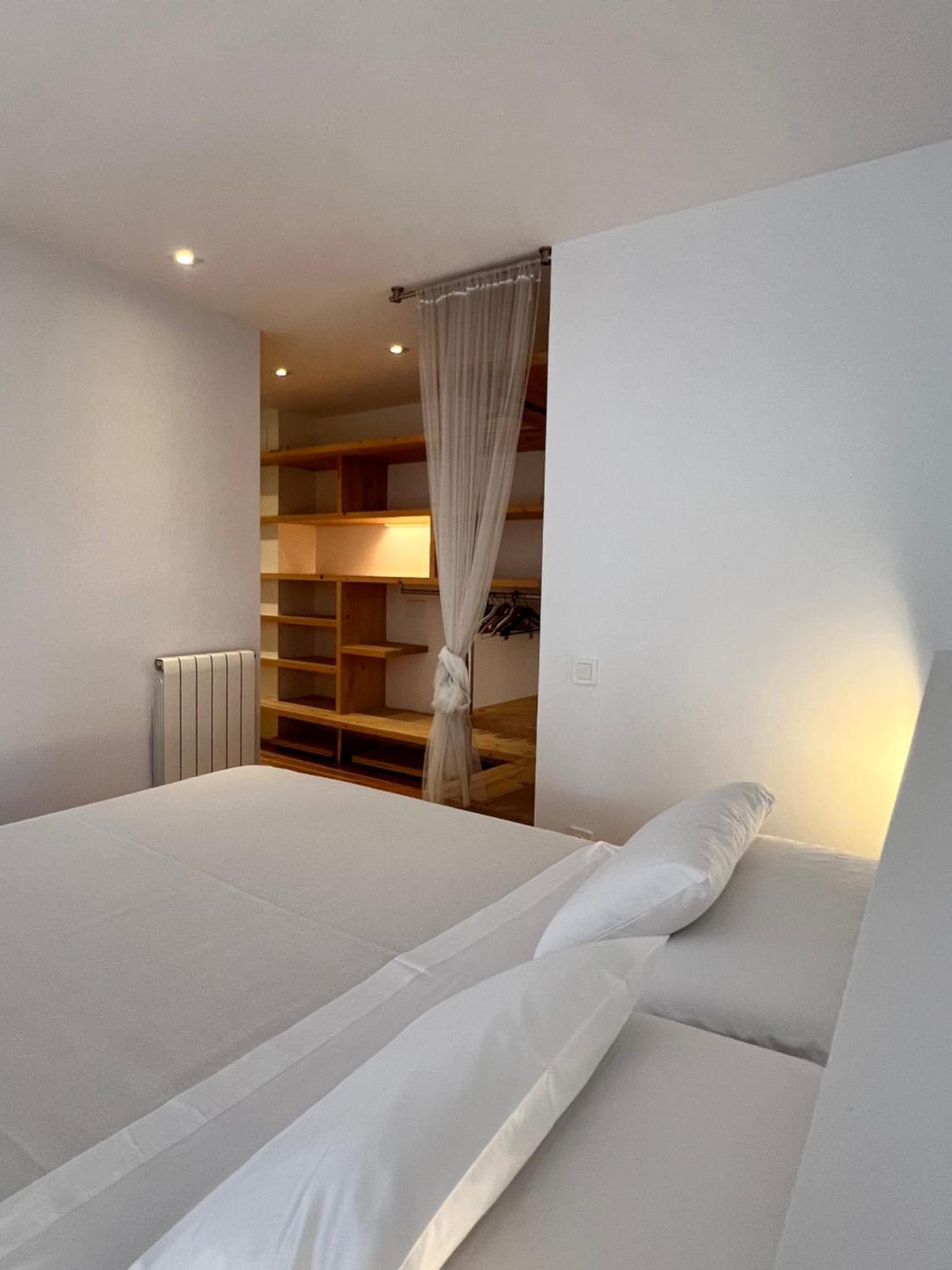 Hostal Rom Familiar Roses Zewnętrze zdjęcie